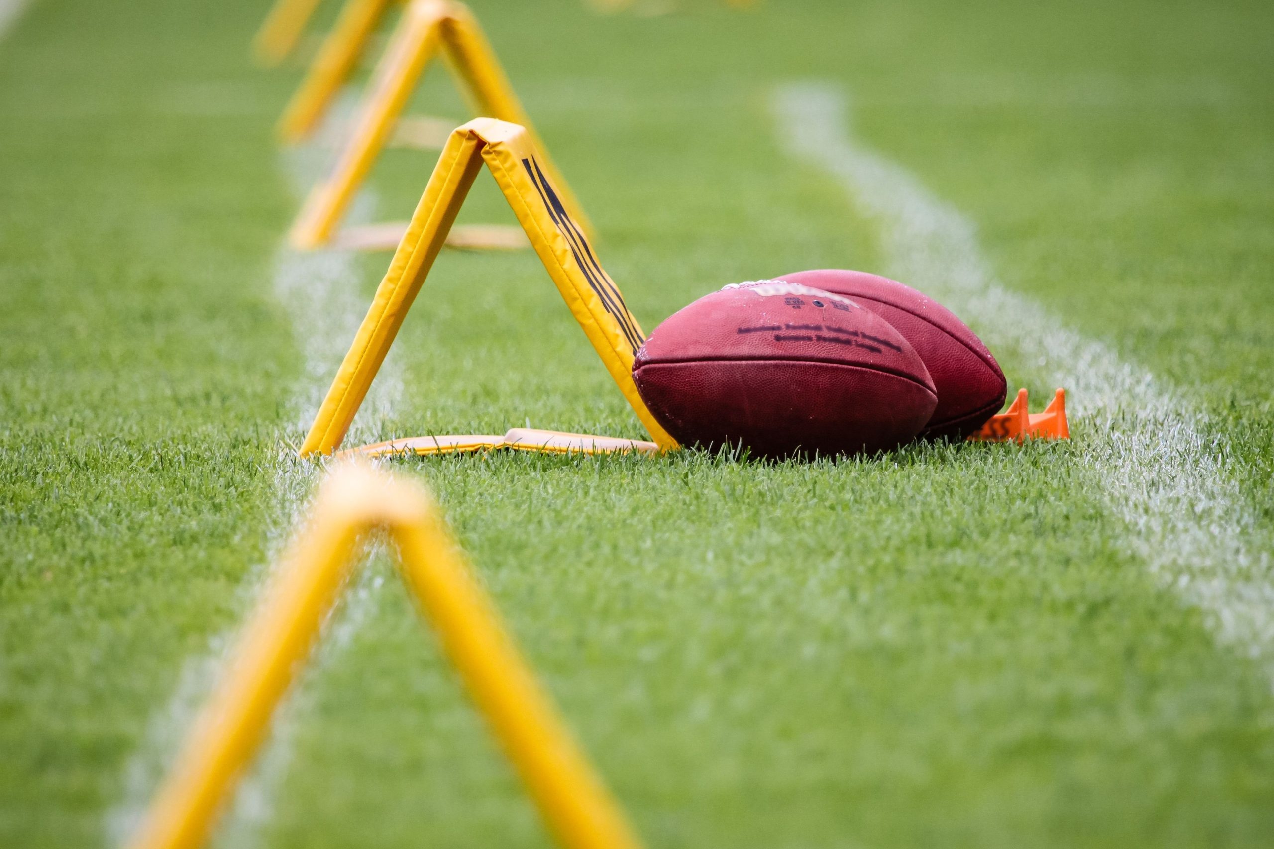 How to Choose the Right Sports Equipment for Your Game